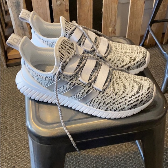 adidas Other - Adidas Men’s Athletic Shoe